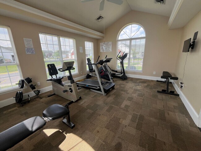 Building Photo - Spacious Condo in Pickerington with Finished Basement & Resort-Style Amenities