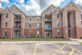 Building Photo - 211 Harmony Mdws Ct
