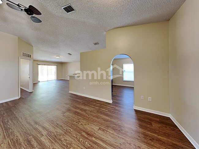 Foto del edificio - 2948 Stonegate Ln