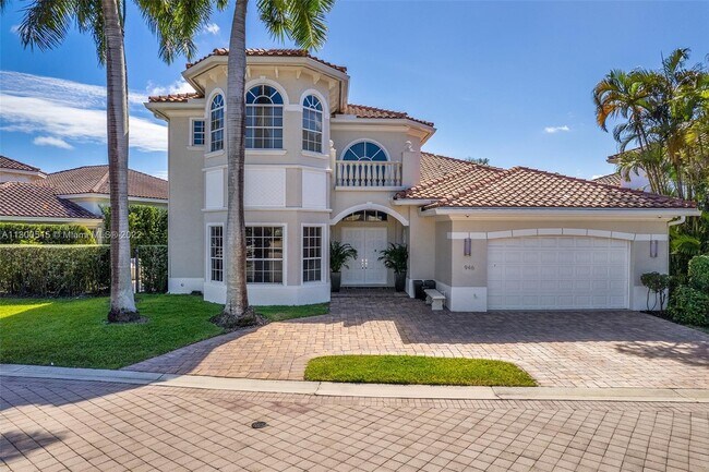 Building Photo - 946 Sanibel Dr