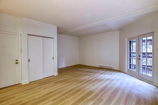 Building Photo - 3421 Rue Durocher