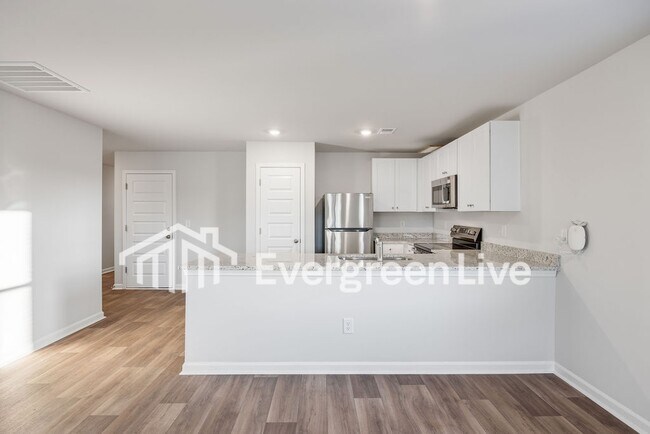 Building Photo - 1708 King Oaks Lp