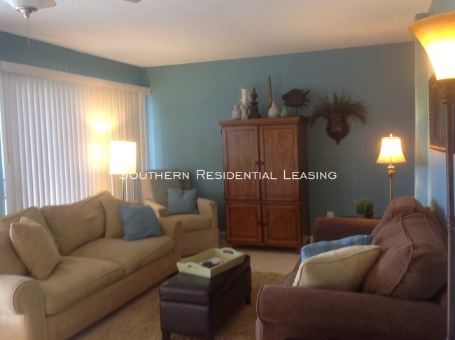 Building Photo - 4000 Gulf Terrace Dr