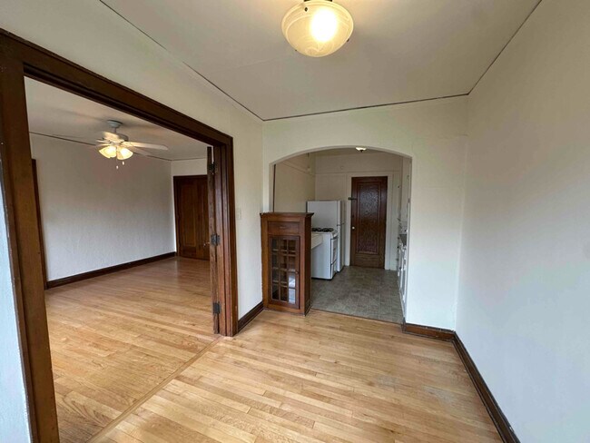 Foto del edificio - 1809 E Marion St