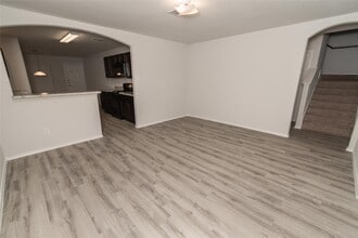 Building Photo - 2629 Lina Dr