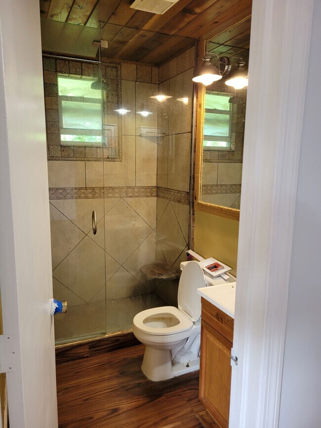 Bathroom 1 - 2725 4th St SW