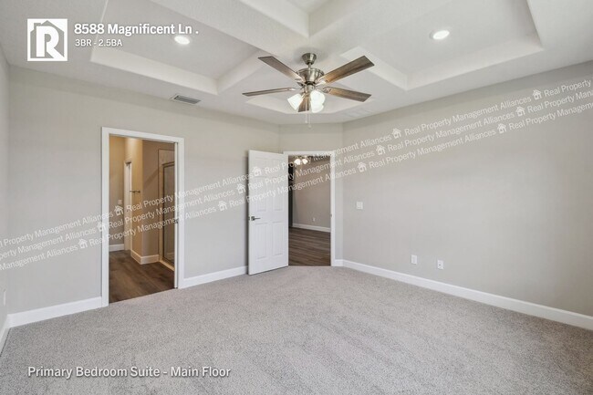 Foto del edificio - 8588 Magnificent Ln