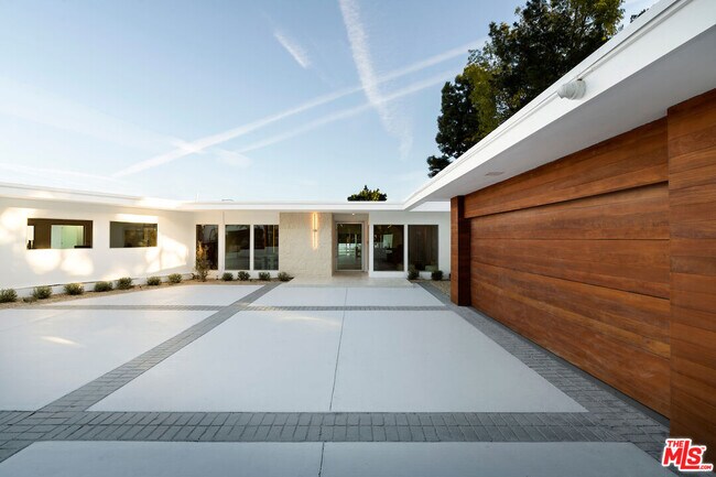 Building Photo - 17116 Adlon Rd