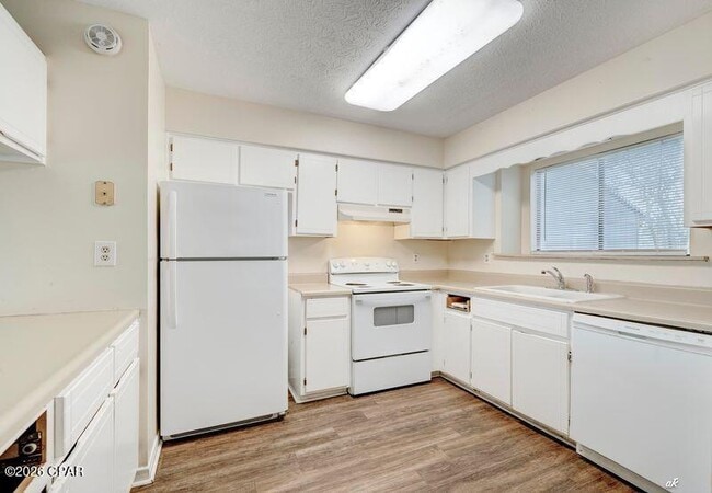 Building Photo - 308 Sukoshi Dr