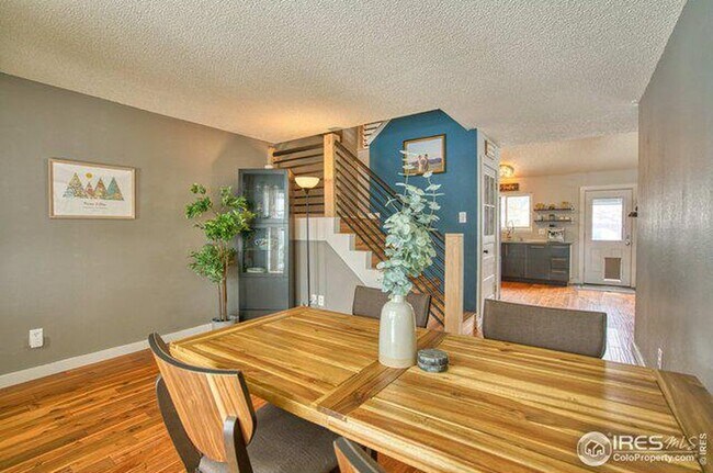 Foto del edificio - 12633 Grove St