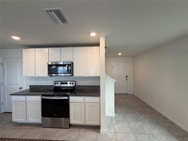 Building Photo - 12072 Downy Birch Dr