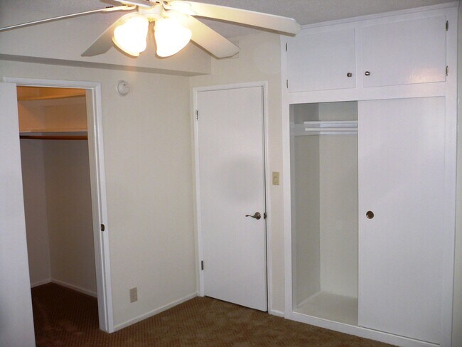 Bedroom - 8331 W Manchester Ave