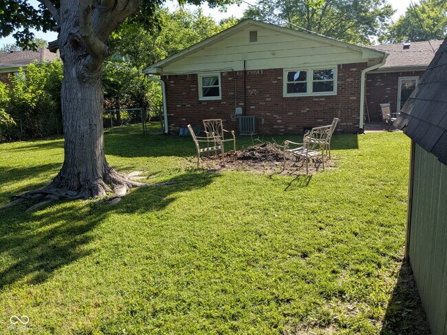 Foto del edificio - 7718 Southfield Dr