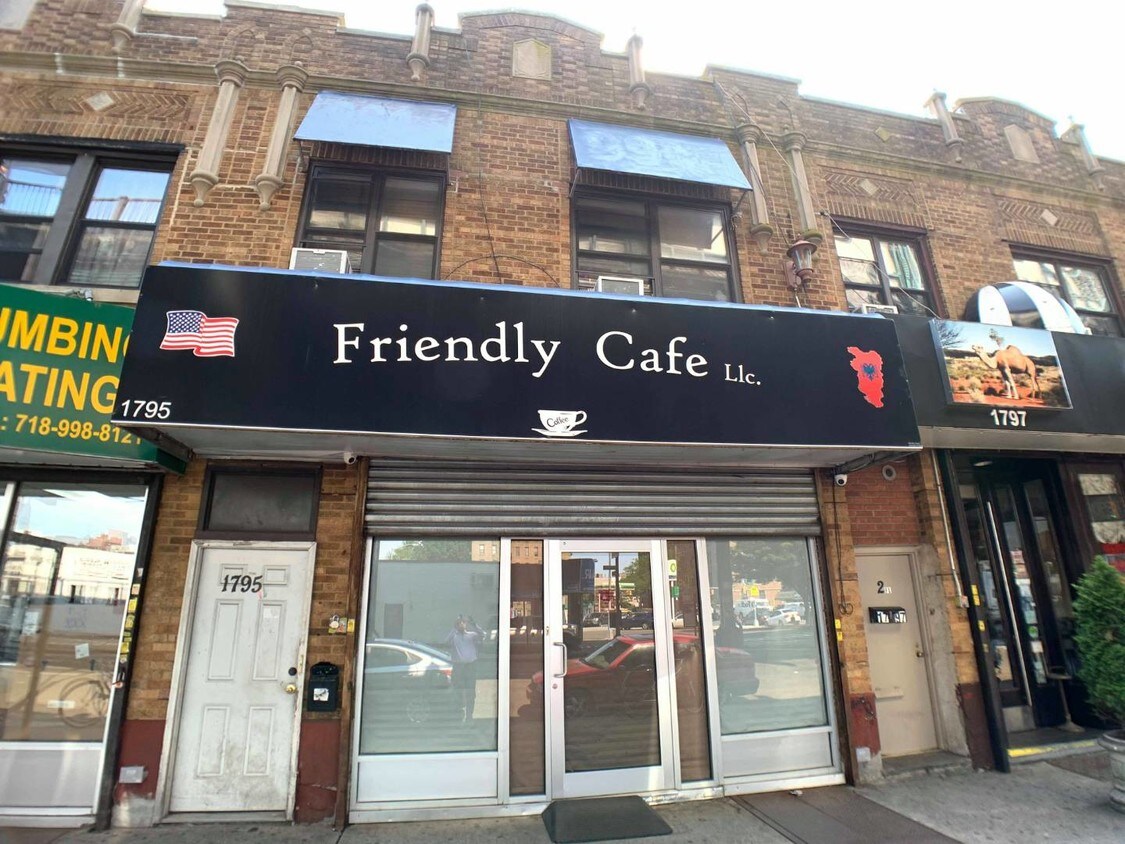 Foto principal - 1795 McDonald Ave