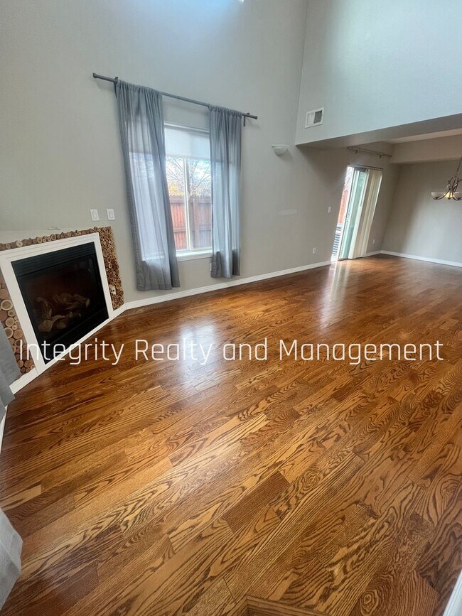 Foto del edificio - 4001 E 16th Ave