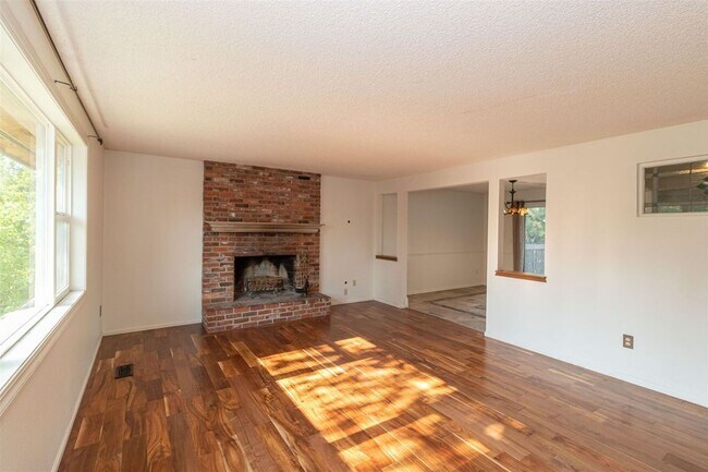 Building Photo - 4903 S Madelia St