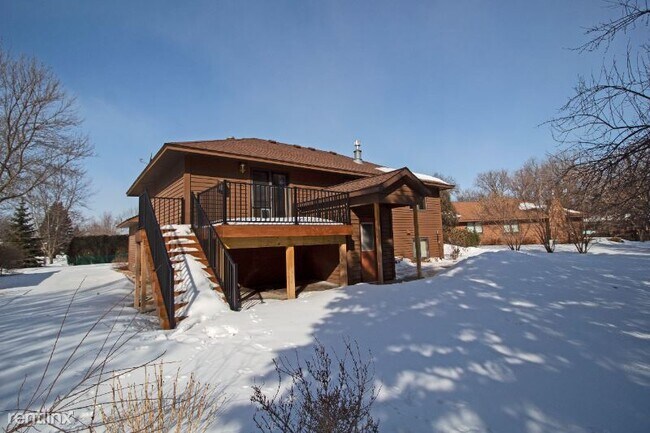 Foto del edificio - 3 br, 2 bath House - 14 Clover Ct