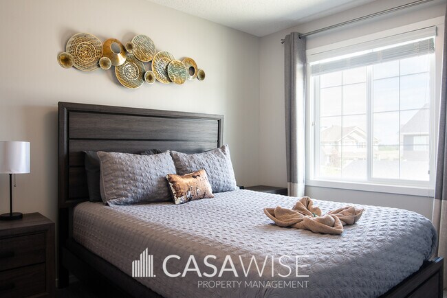 Building Photo - 3073 Coughlan Ln SW