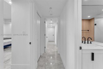 Building Photo - 19355 Turnberry Way
