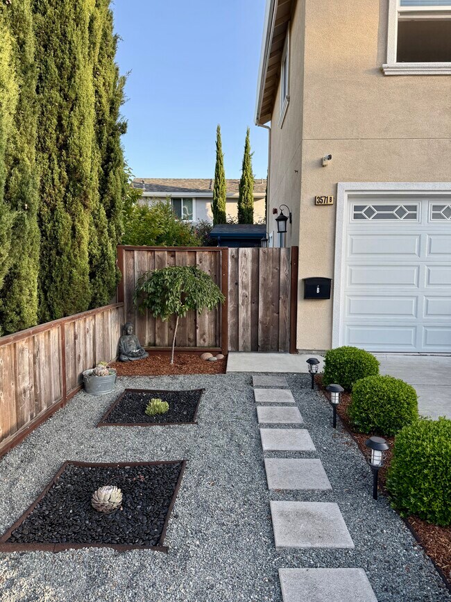street entrance - 3571 Christensen Ln