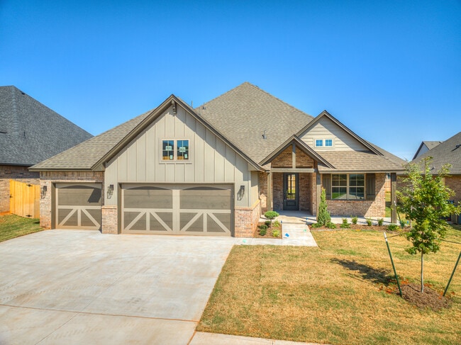 Building Photo - 14517 Chambord Dr