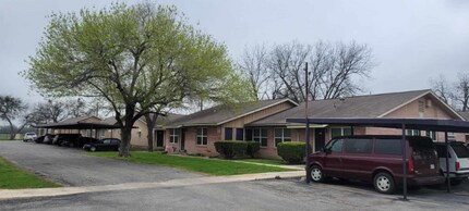 Building Photo - 1014 Ware Blvd