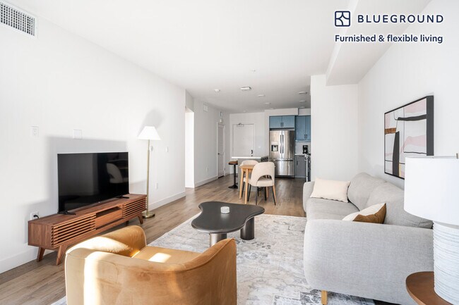 Foto del edificio - 635 Robinson Ave