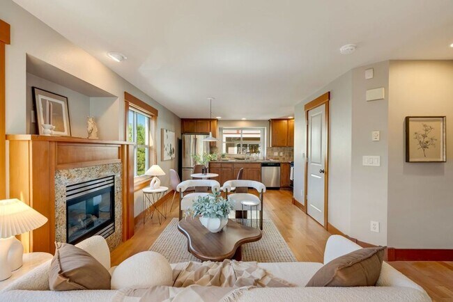 Foto del edificio - Queen Anne Townhouse
