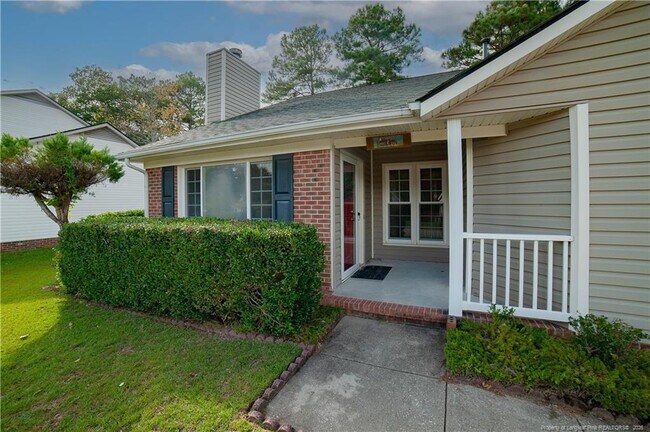 Building Photo - 6440 Brookshire St