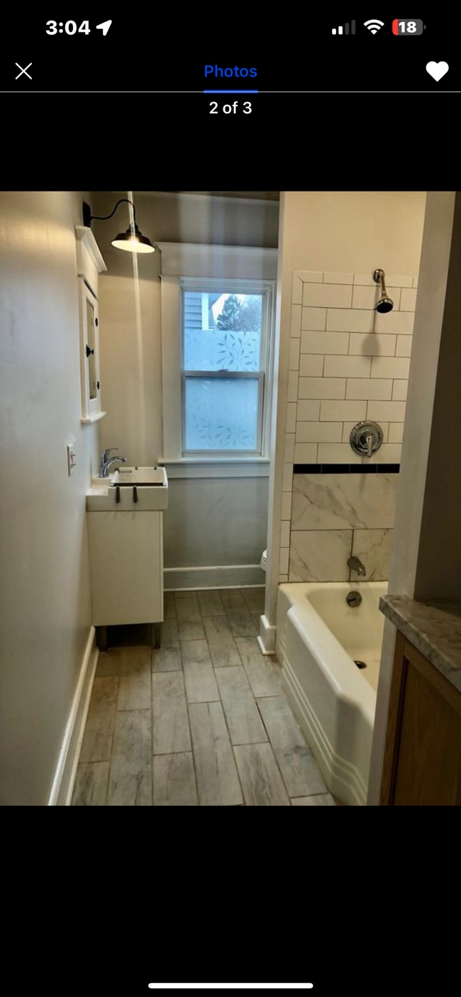 Building Photo - 36 Glenwood Rd