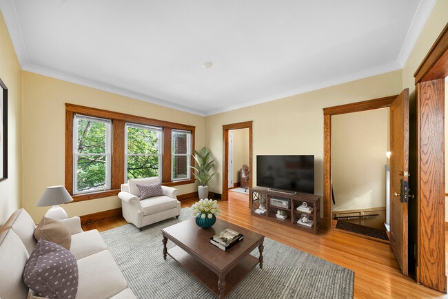 Living Room View 3 - 5344 N Ashland Ave