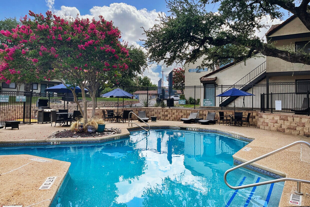 Foto principal - The Arts Apts At South Austin
