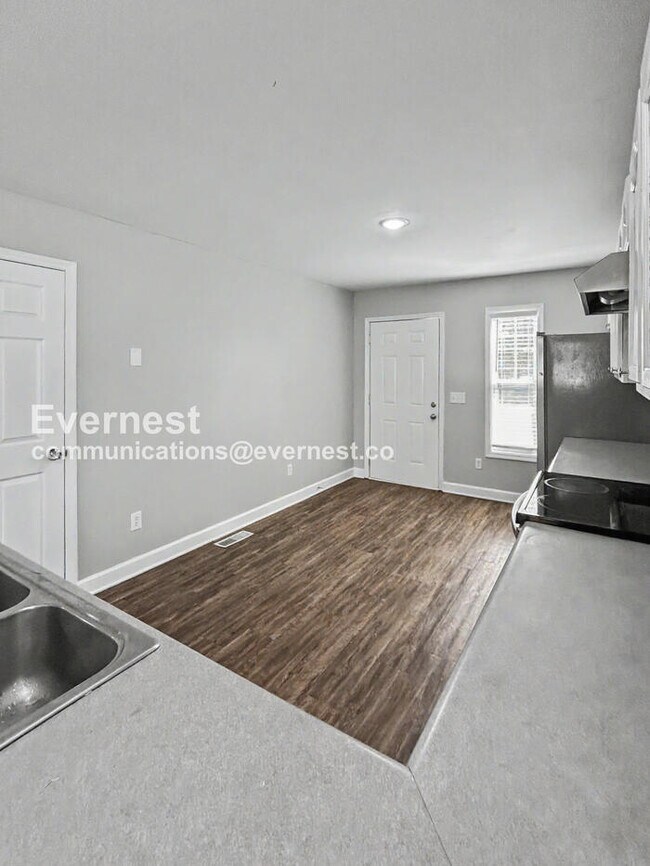 Foto del edificio - 2320 Spaugh Ct