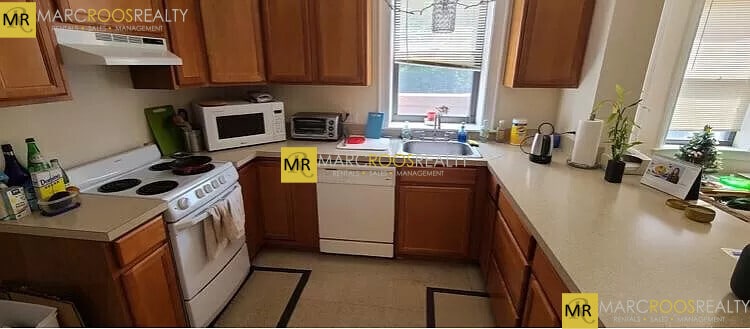 Primary Photo - 881 Massachusetts Ave