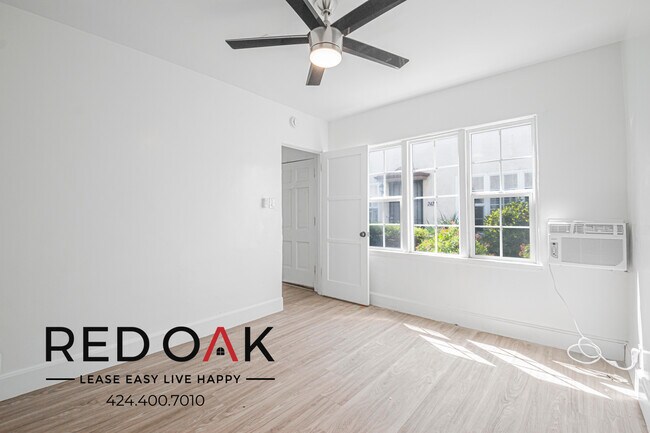 Foto del edificio - 2417 W Vernon Ave