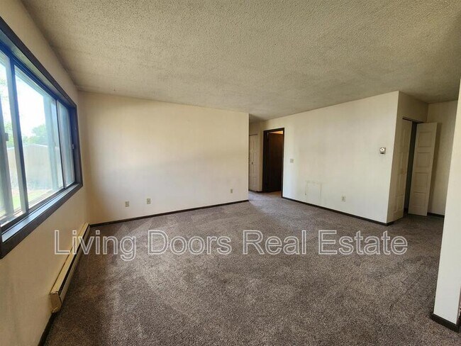 Foto del edificio - 210 N Phillips Ave
