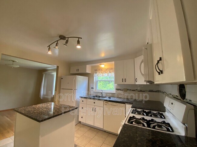 Building Photo - 1234 Grouse Dr