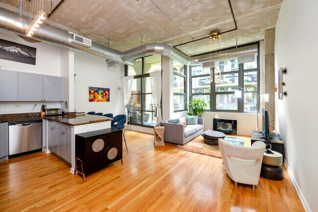 Foto del edificio - 900 N Kingsbury St