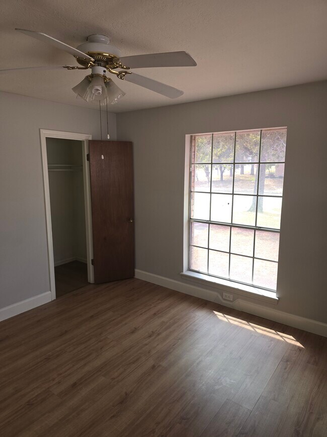 Foto del edificio - 2007 Southwood Dr