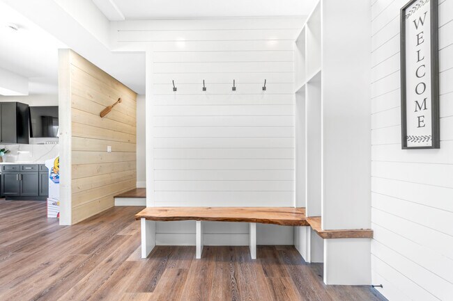 Foto del edificio - 70 Sunset Dr