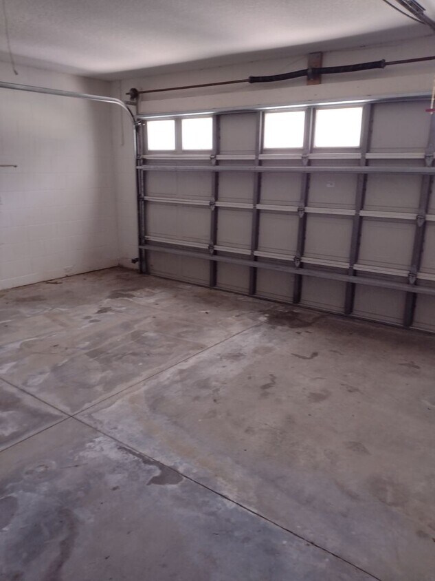 Foto principal - Charming 3BR/2BA Home in Countryside Estat...