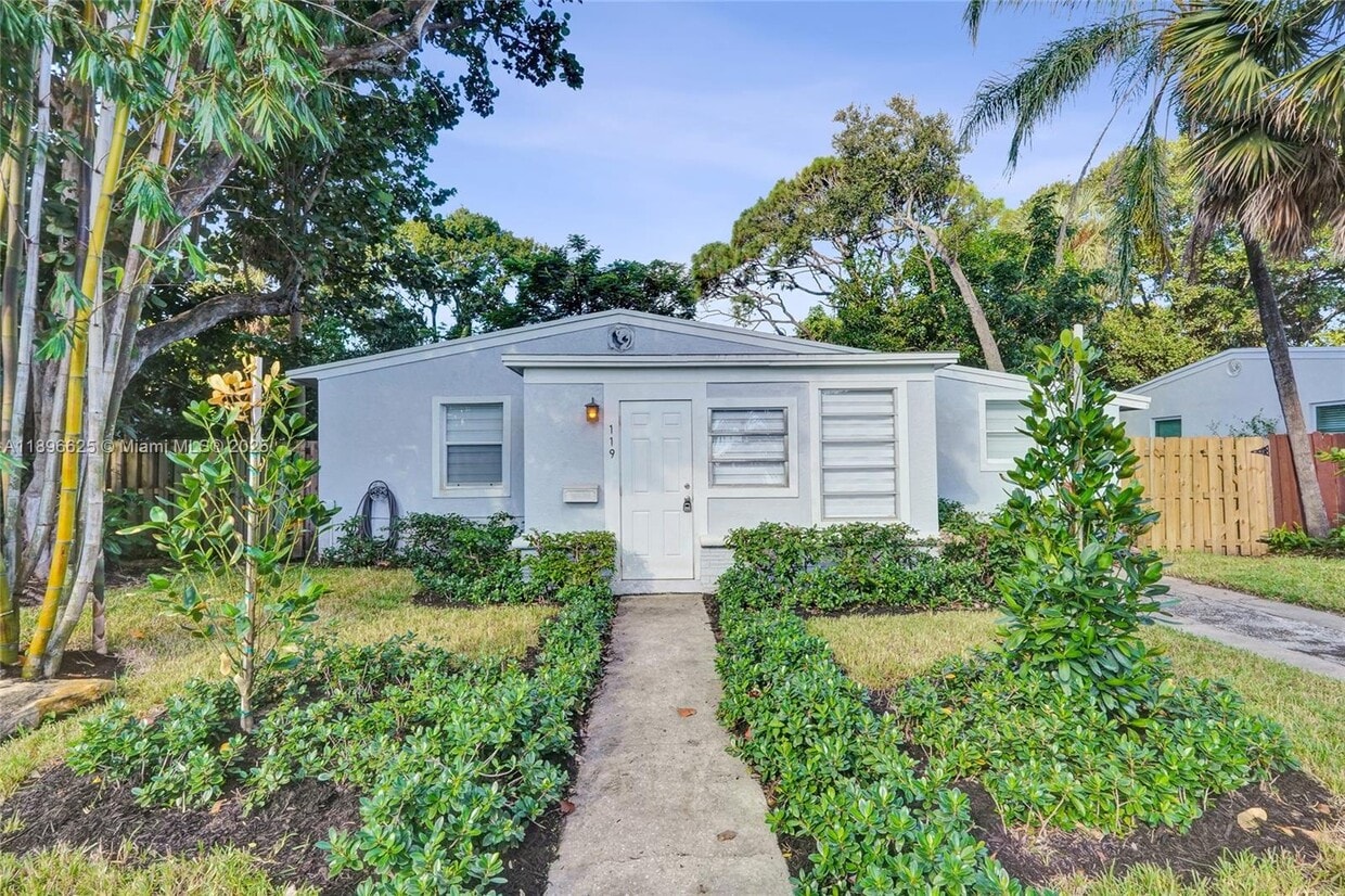 Foto principal - 119 SW 22nd Ave