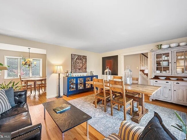 Building Photo - 13 Lopatcong Dr