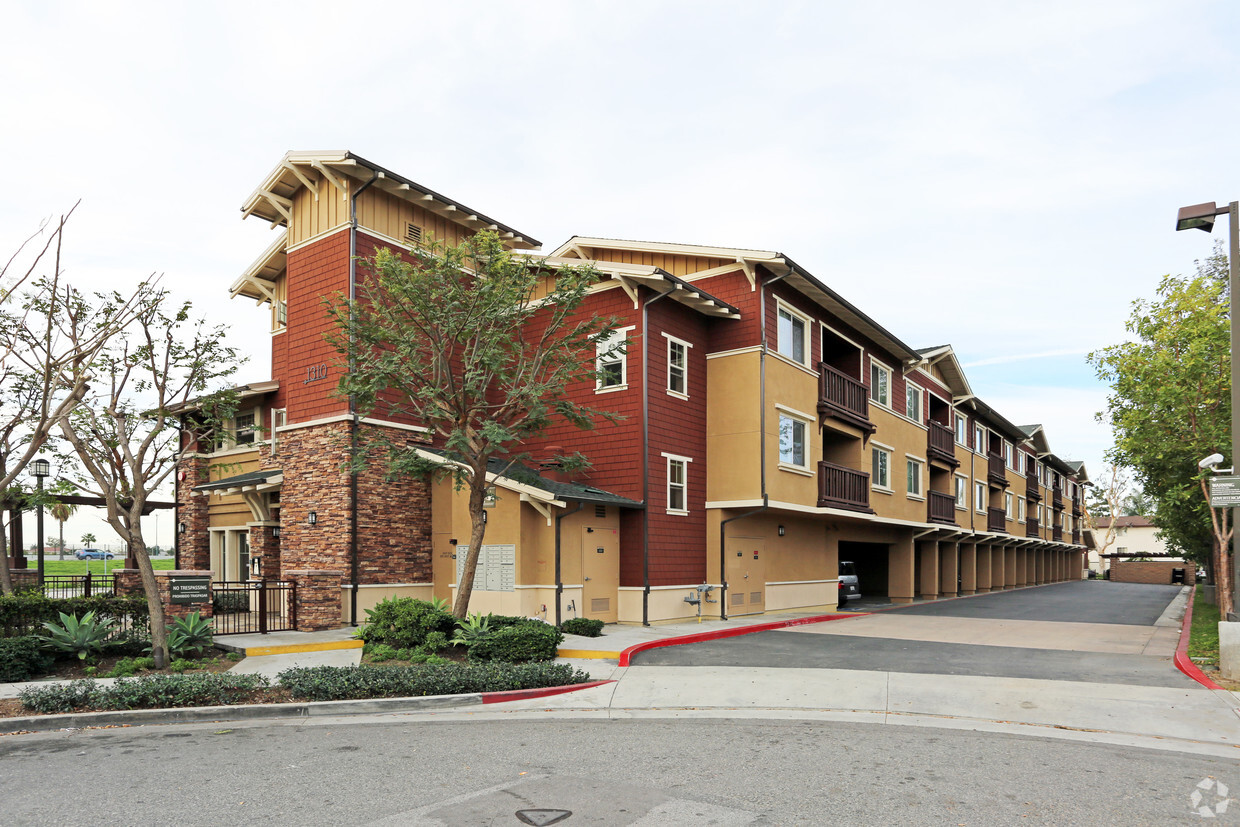 Foto del edificio - Diamond Aisle Apartments