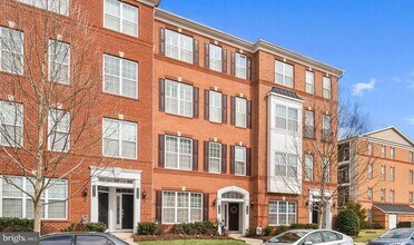Building Photo - 43182 Wealdstone Terrace