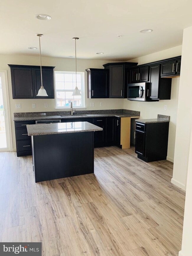 Building Photo - 5140 Laurel Valley Ln