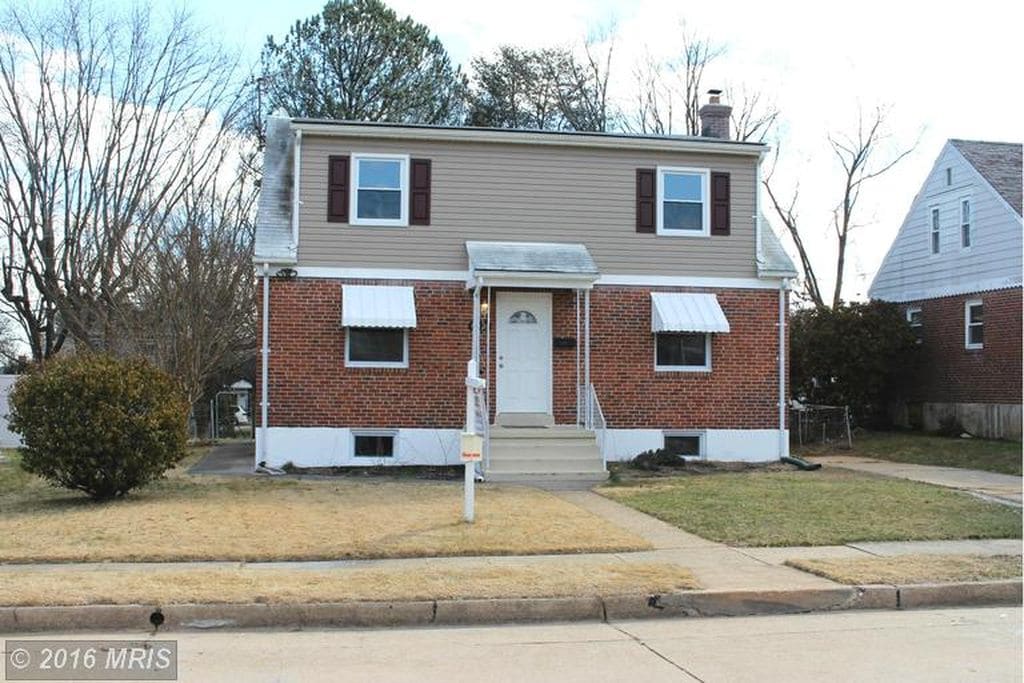 Primary Photo - 6029 Alta Ave