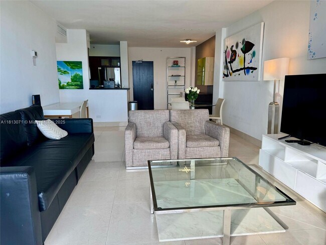Foto del edificio - 1500 Bay Rd