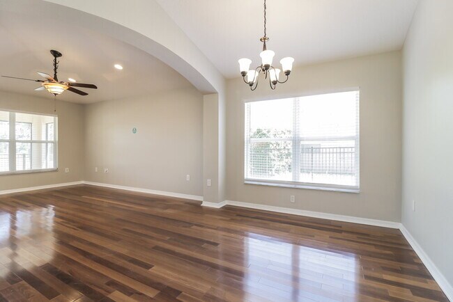 Building Photo - 30000 Pga Dr