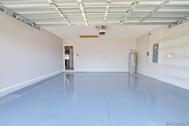 Building Photo - 320 W Runyon Loop